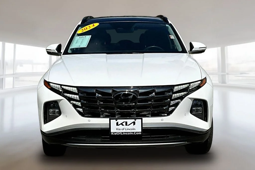 Used 2024 White Pearl Hyundai Limited image 2