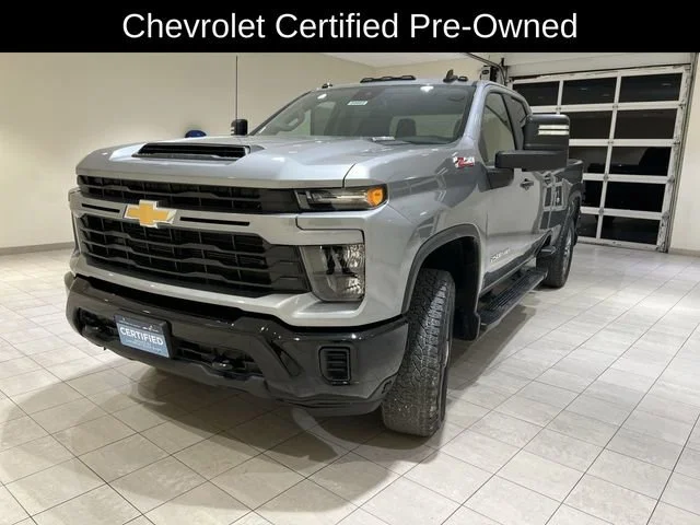 2024 Chevrolet Silverado HD Custom 4WD Double Cab Standard Box's photo