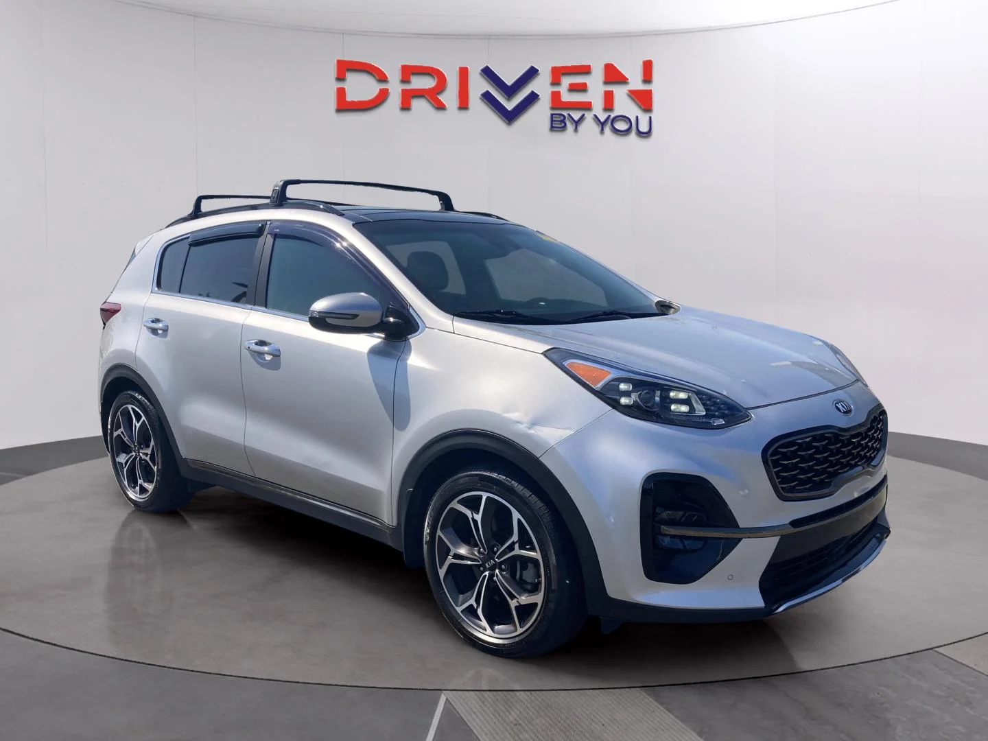Used 2022 Sparkling Silver Kia SX Turbo image 8