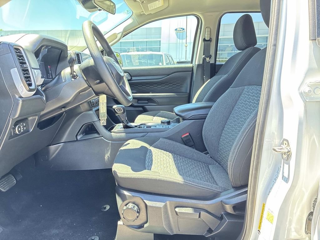 Used 2025 White Ford XL image 21