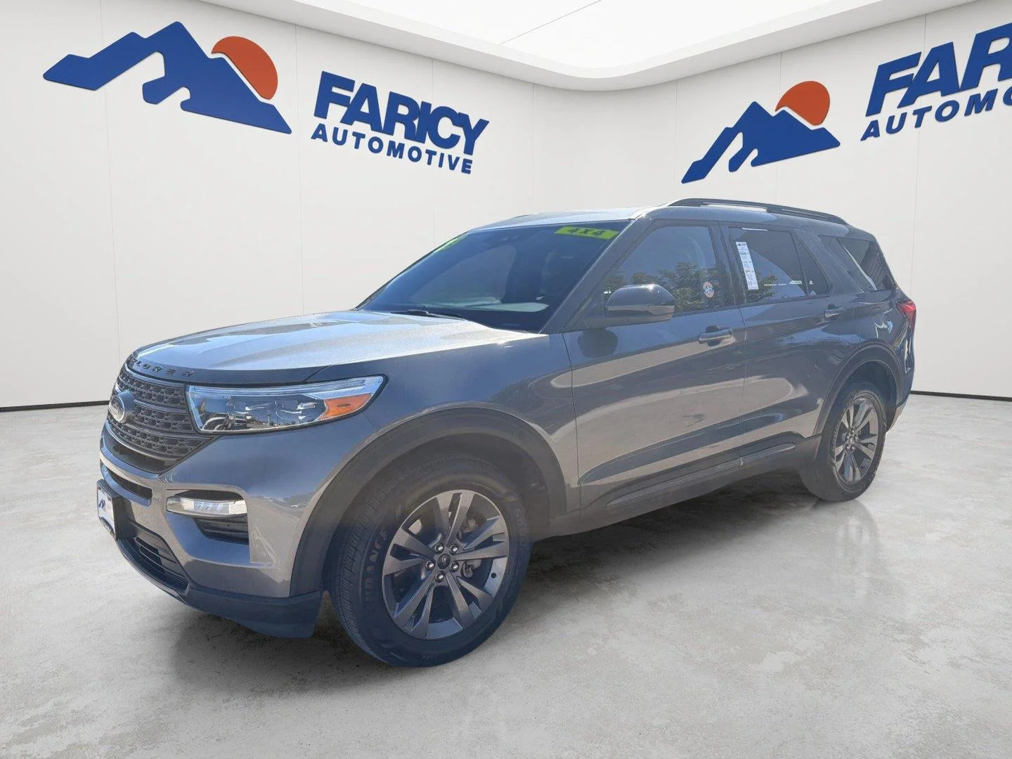 Used 2023 Carbonized Gray Ford XLT image 1