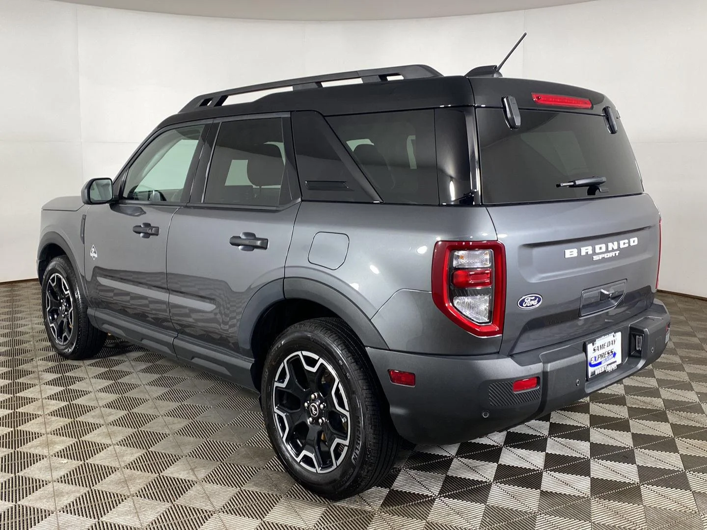 Used 2026 Carbonized Gray Metallic Ford Outer Banks image 29
