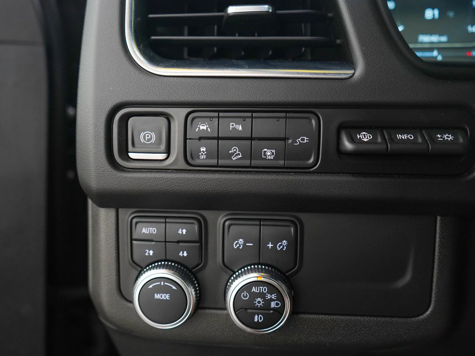 Used 2022 Onyx Black GMC AT4 image 30