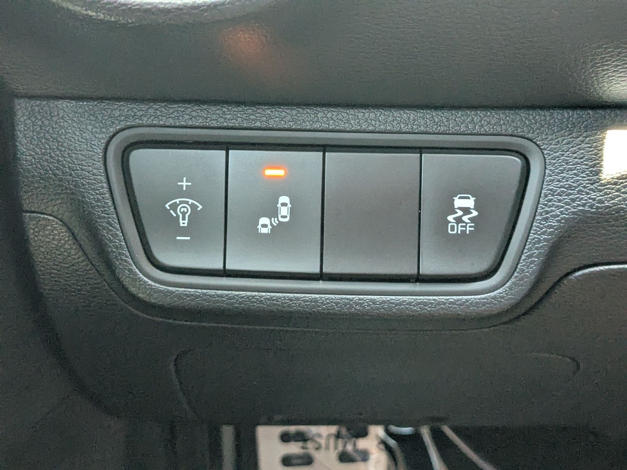 Used 2024 White Kia GT-Line image 20
