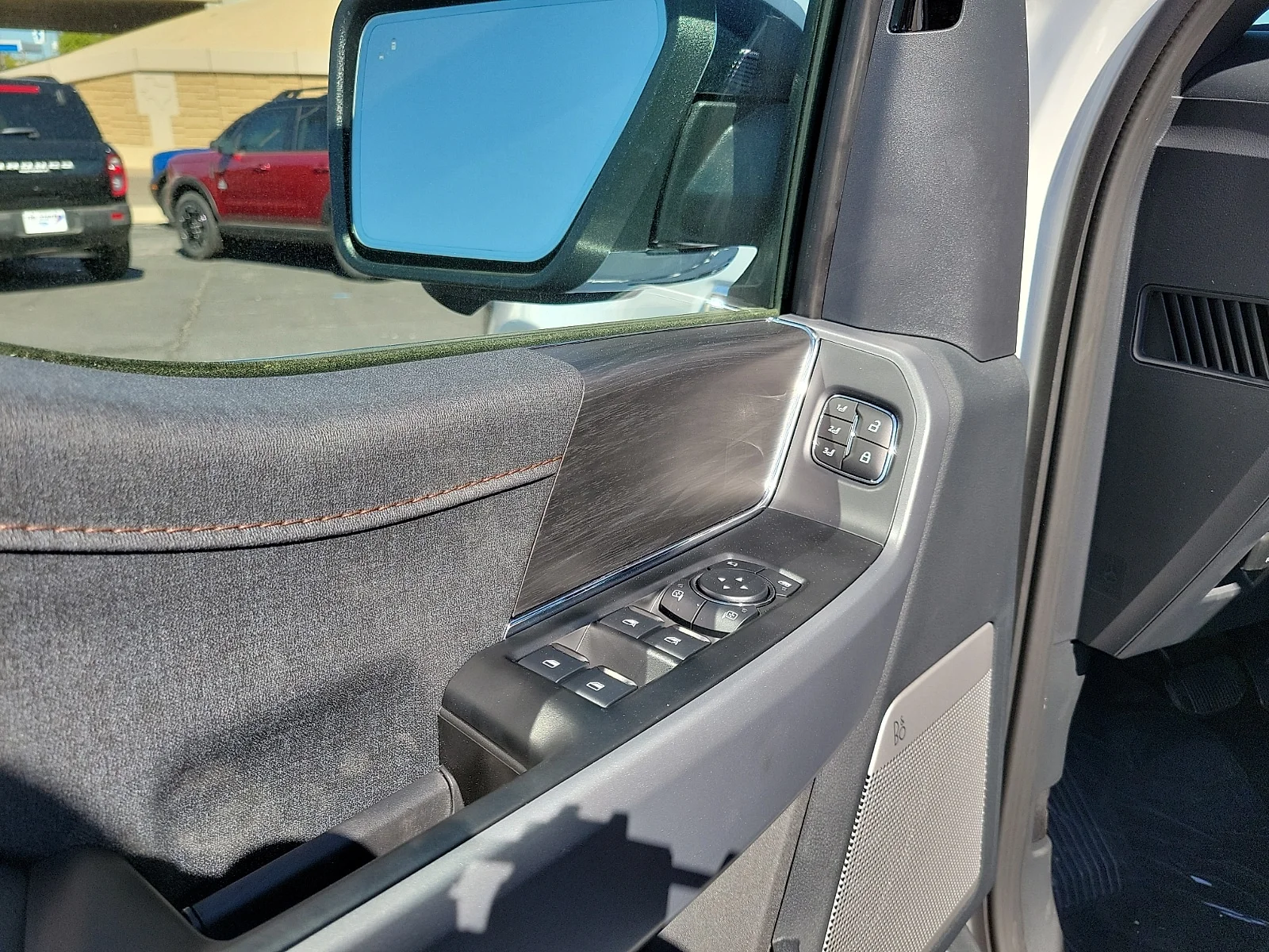 New 2026 Oxford White Ford Lariat&reg; image 11