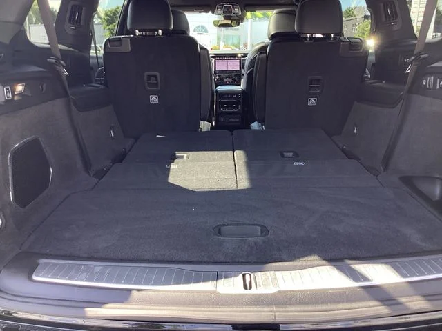 Used 2023 Diamond Black Jeep Overland image 20