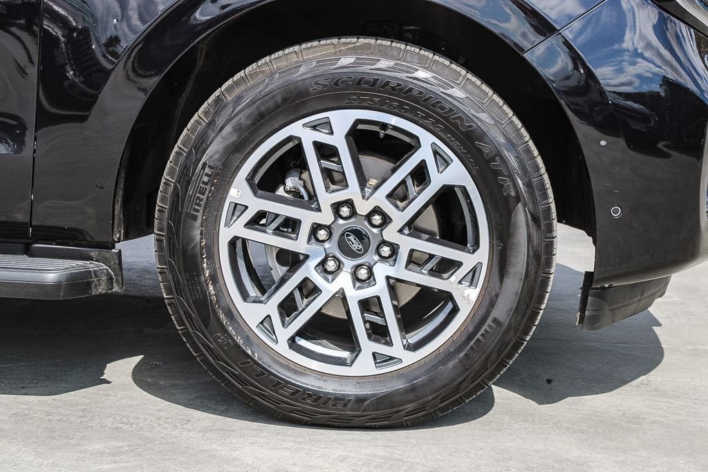 Used 2025 Black Metallic Ford Active image 11