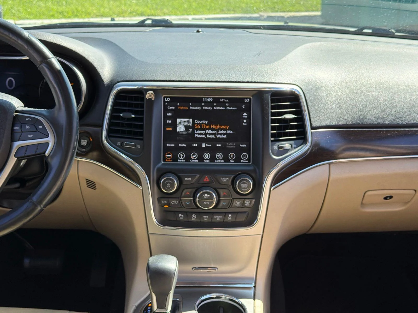 Used 2018 White Jeep Limited image 20
