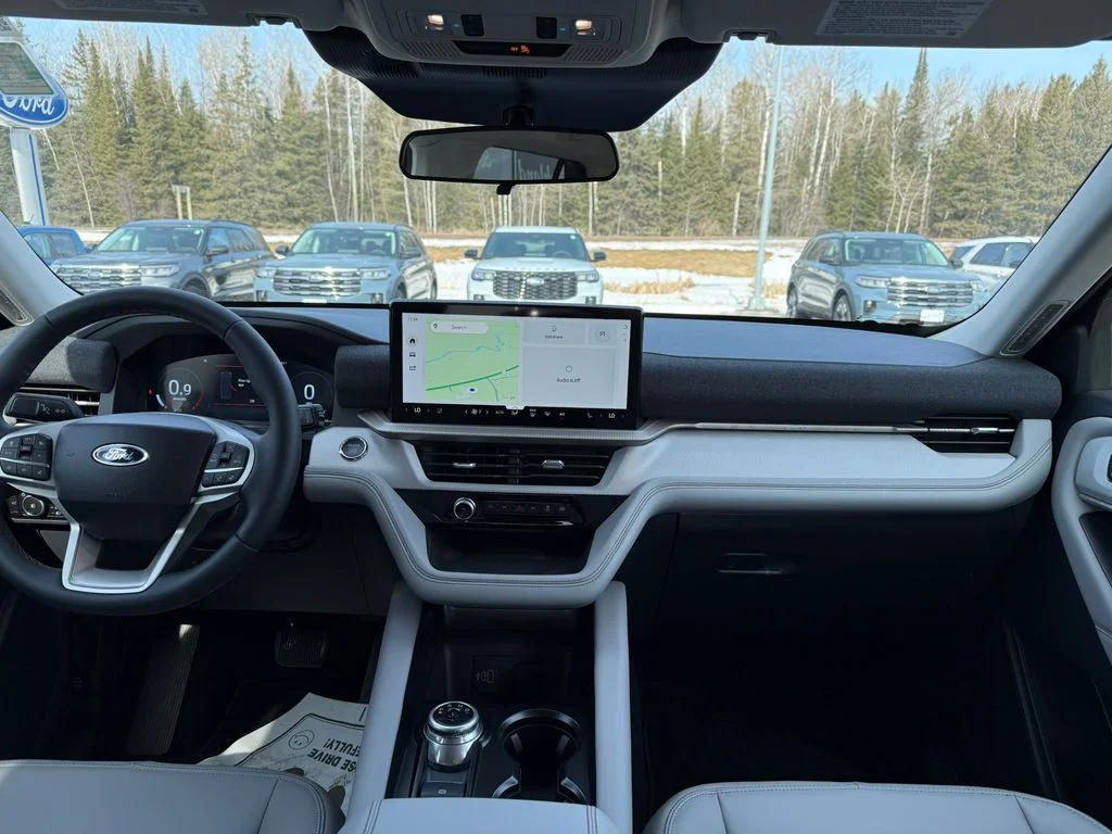 2026 Ford Explorer Active - Photo 13