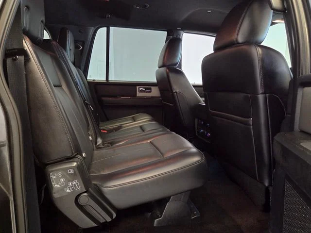 Used 2015  Ford XLT image 18