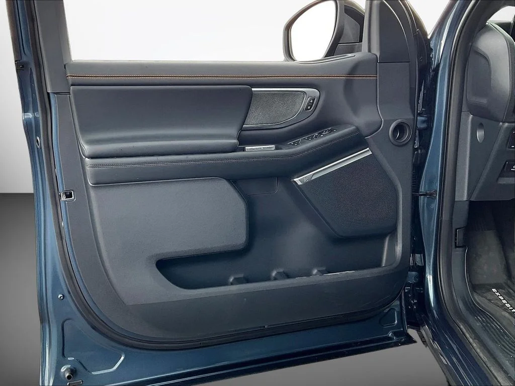 New 2027 Nocturnal Blue Metallic Ford Tremor® image 25