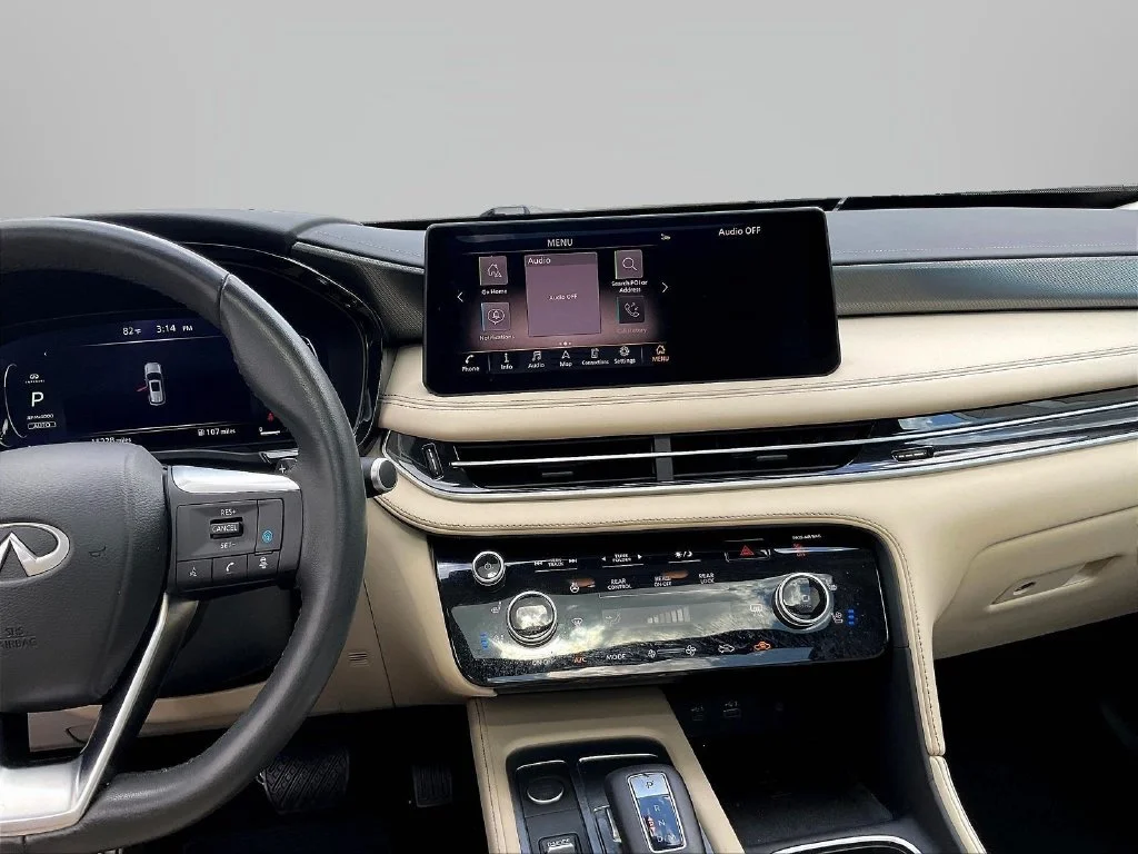 Used 2025 Mineral INFINITI LUXE image 11