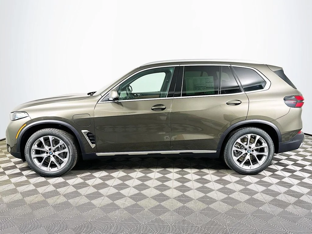 2026 BMW X5 50e - Photo 8