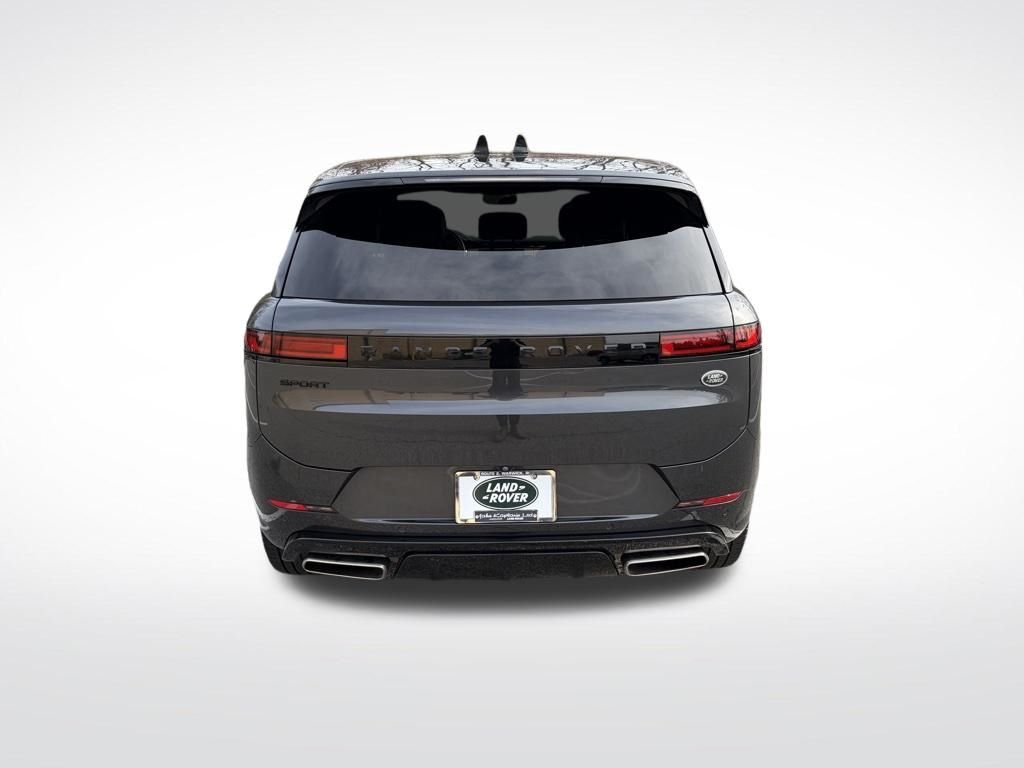 Used 2023 Gray Land Rover SE Dynamic image 7