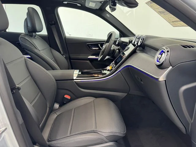New 2027 Silver Mercedes-Benz GLC 300 image 20