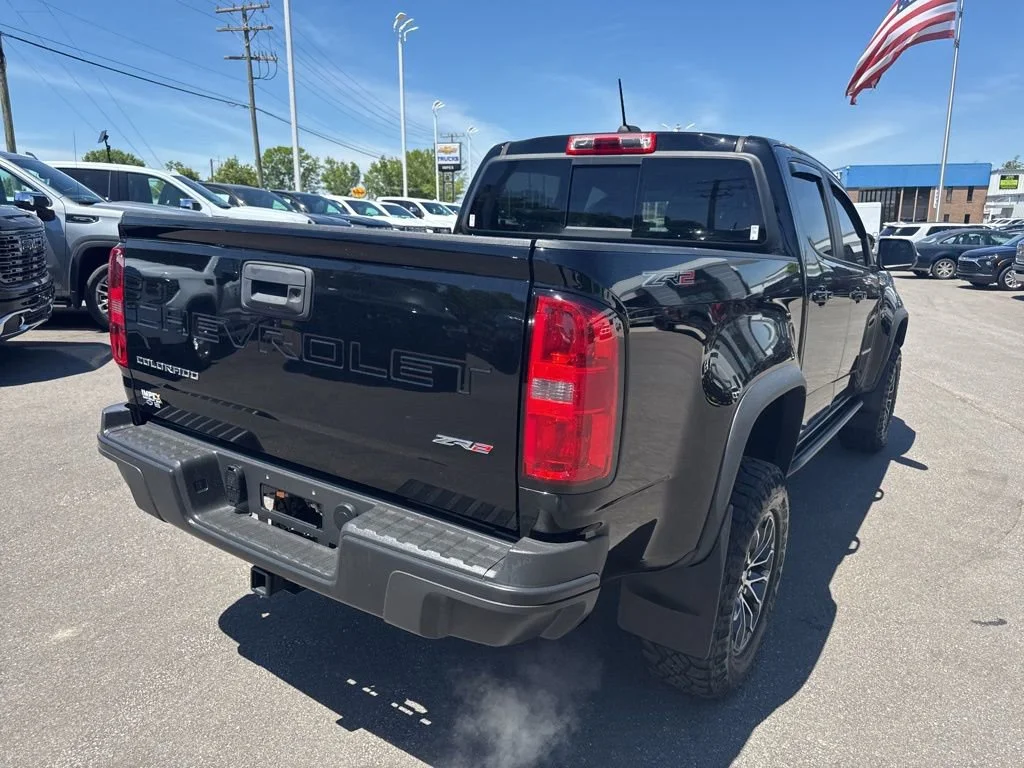 View vehicle photo 5