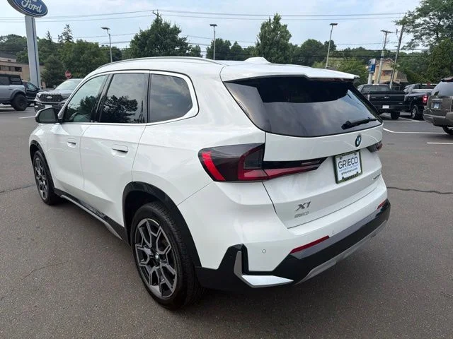 Used 2025 White BMW xDrive28i image 5