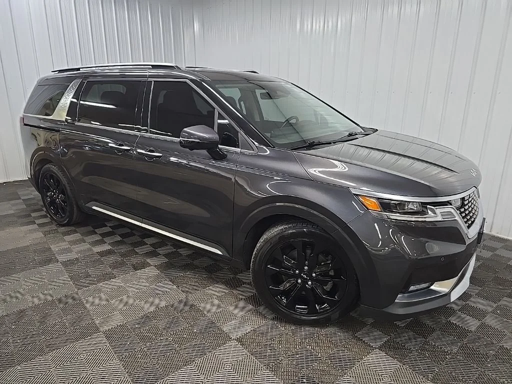 Used 2022 Gray Kia SX Prestige image 7