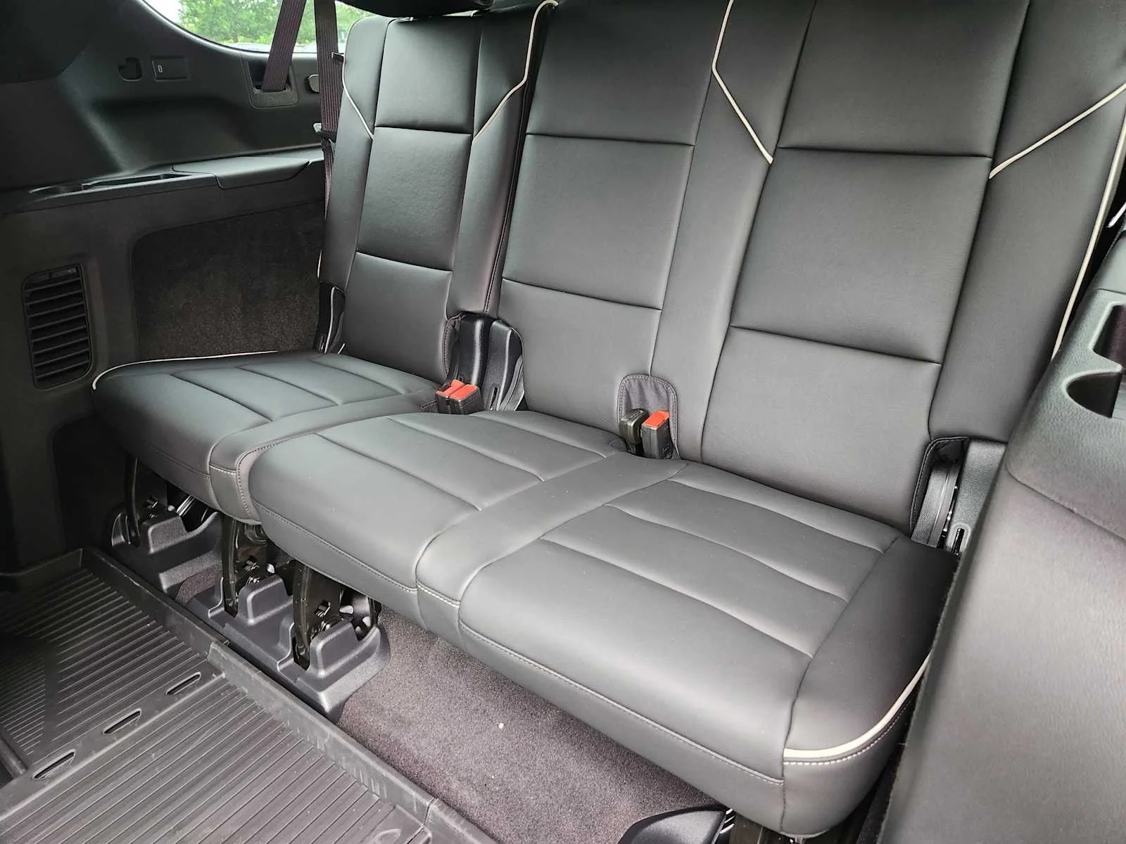 New 2026 Galactic Gray Metallic Cadillac Sport image 21
