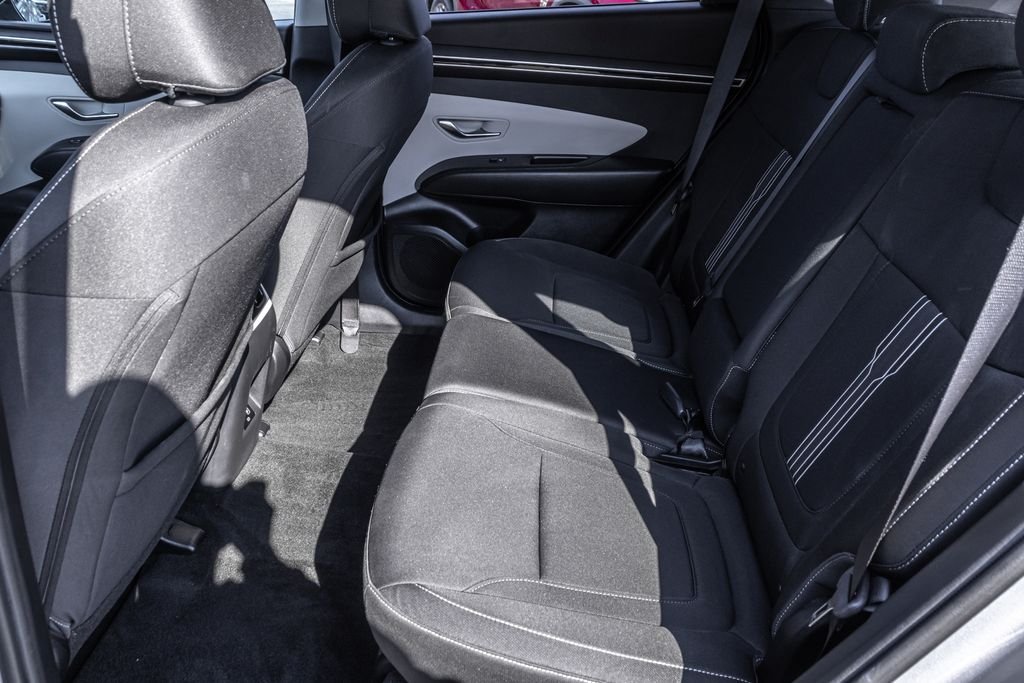 Used 2023 Silver Hyundai SEL image 28