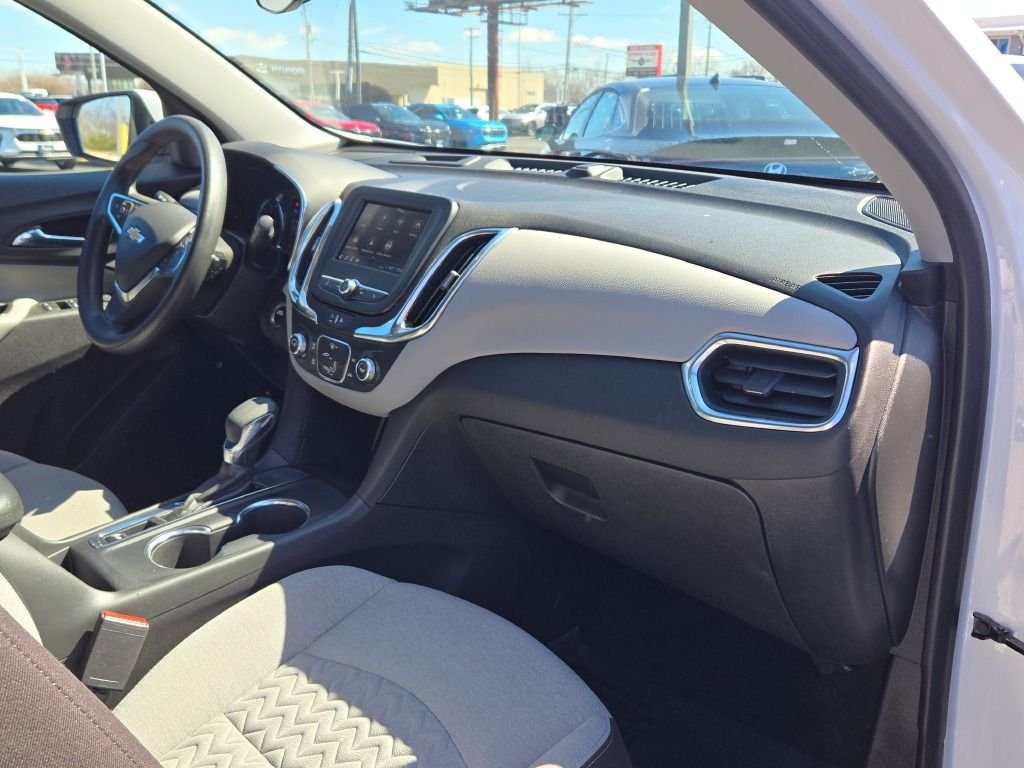 Used 2023 White Chevrolet LT image 7