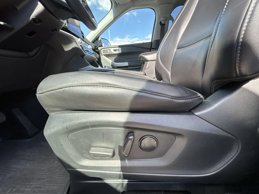 Used 2023 Gray Ford XLT image 14