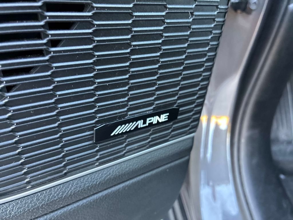Used 2021 Gray Jeep Limited image 24