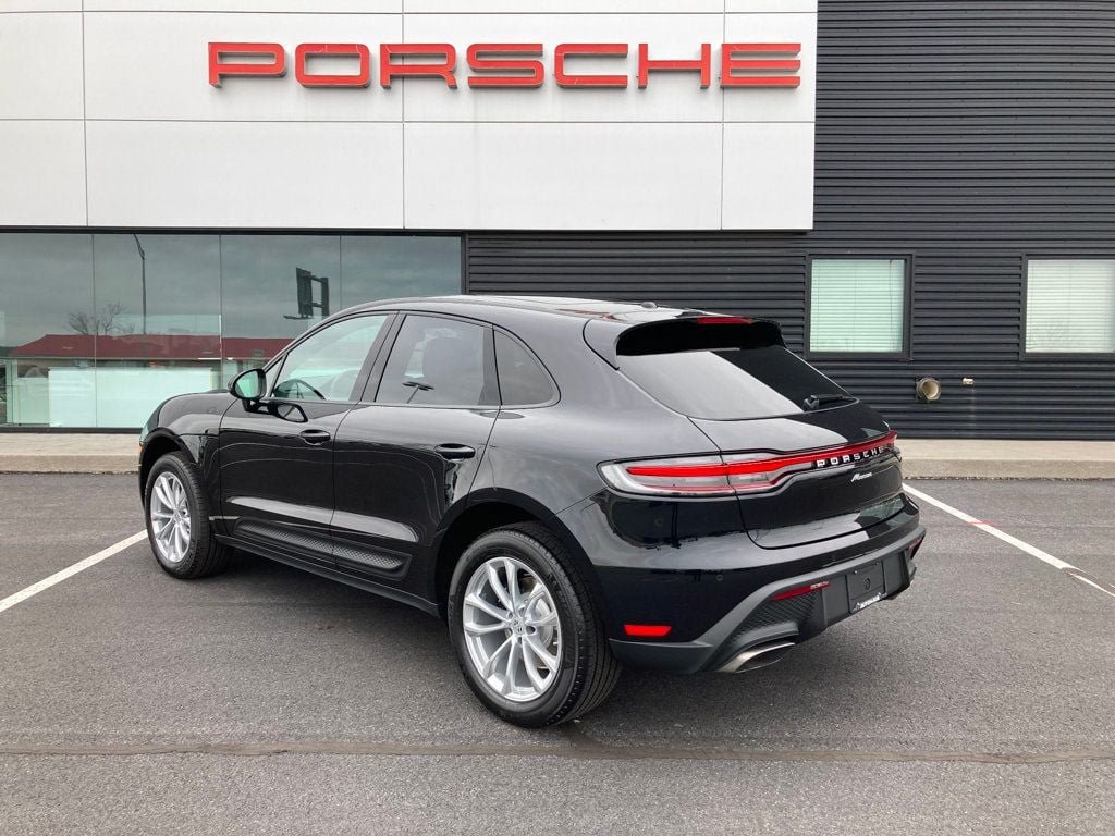 Used 2025 Jet Black Metallic Porsche AWD image 3