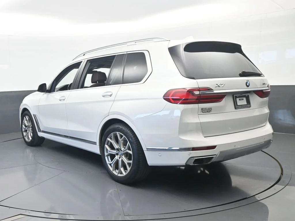 Used 2020 Mineral White Metallic BMW xDrive40i image 4