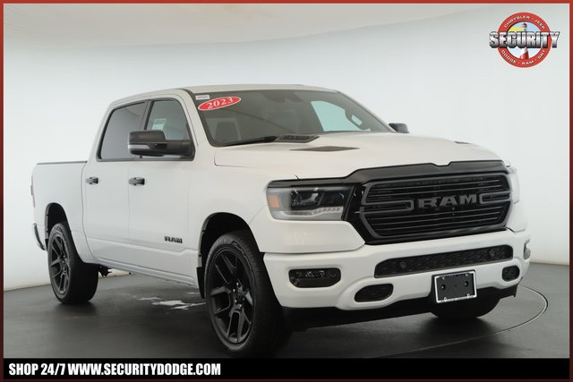 2023 Ram 1500 Laramie 4x4 Crew Cab 5'7 Box