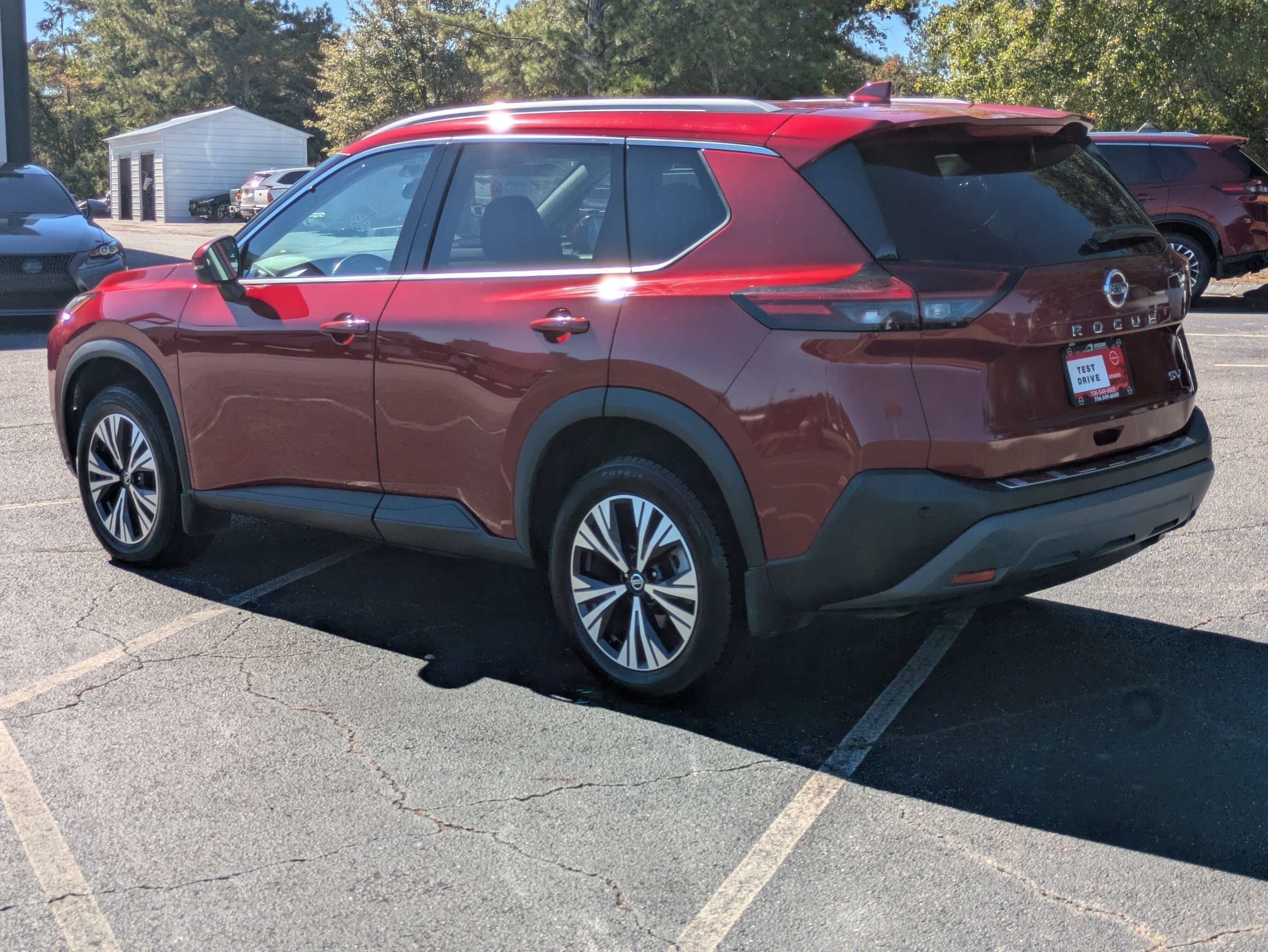 Used 2021 Red Nissan SV image 5