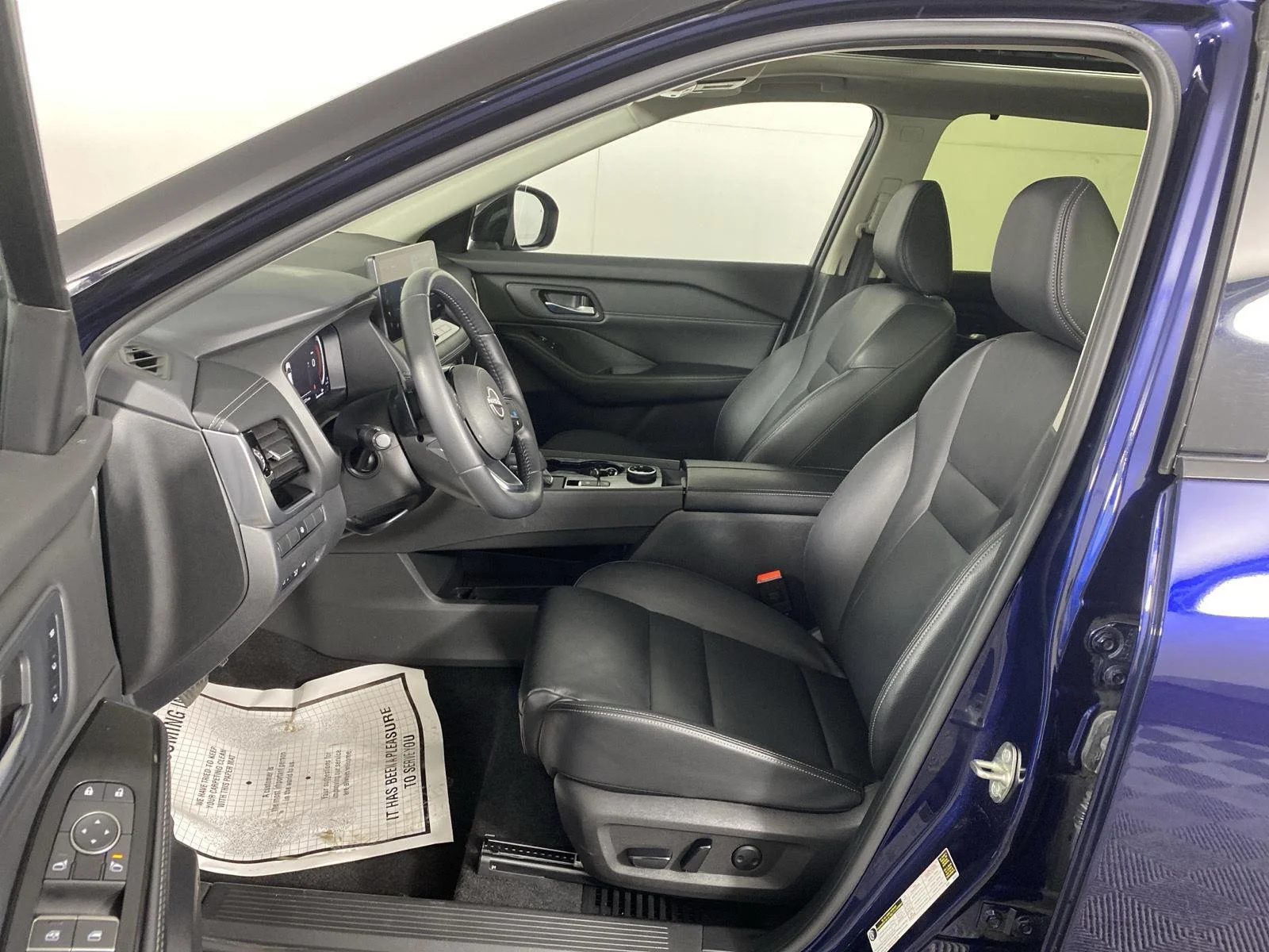 Used 2024 Deep Ocean Blue Pearl/Super Black Nissan SL image 13