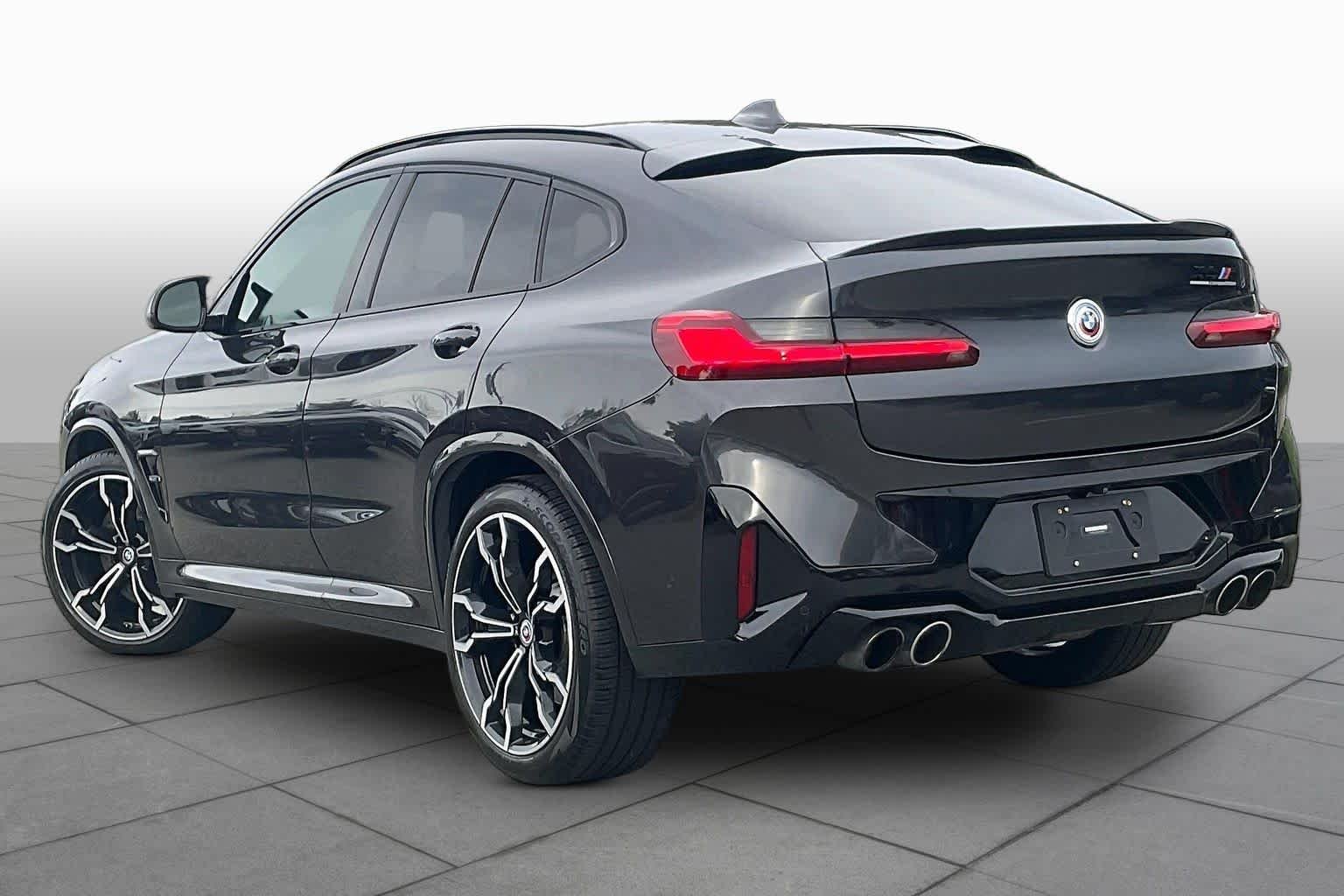 Used 2022 Dark Graphite Metallic BMW  image 11