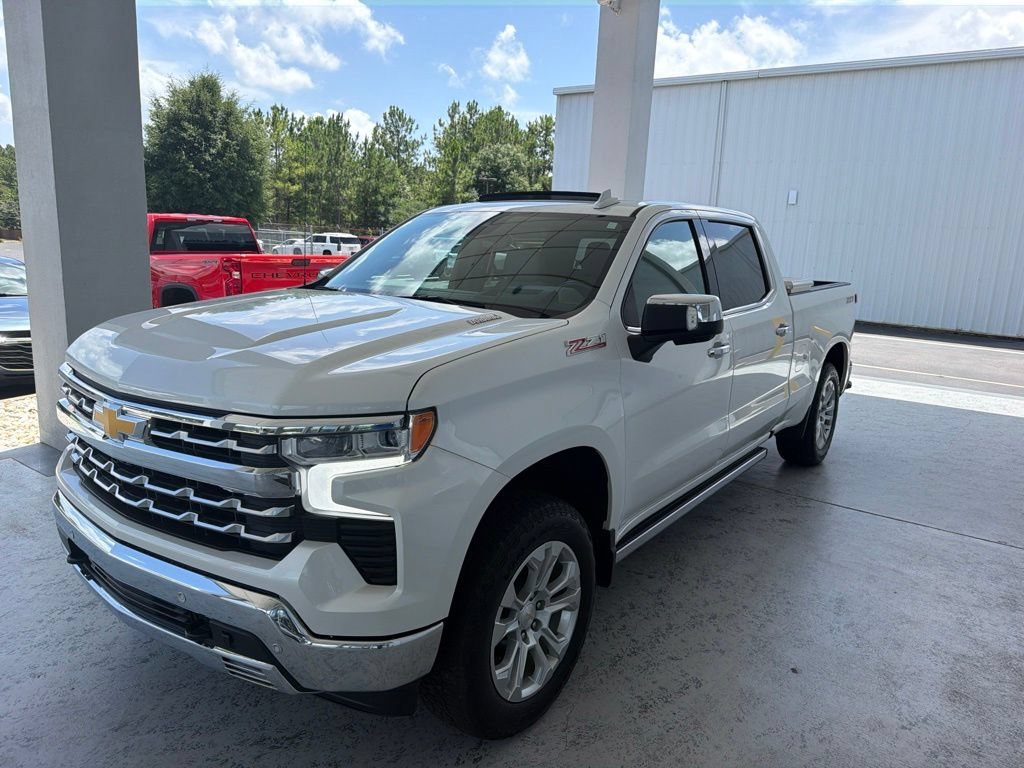 Used 2023 Iridescent Pearl Tricoat Chevrolet LTZ image 1