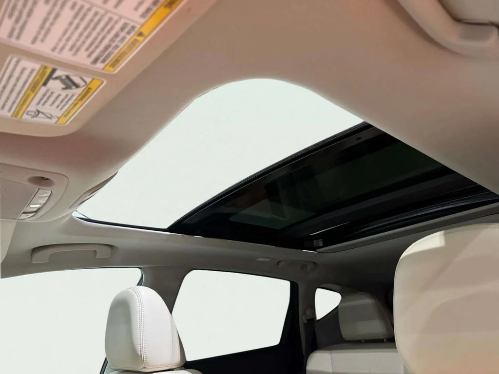 Certified Used 2024 Pearl White Tricoat Nissan SL image 23
