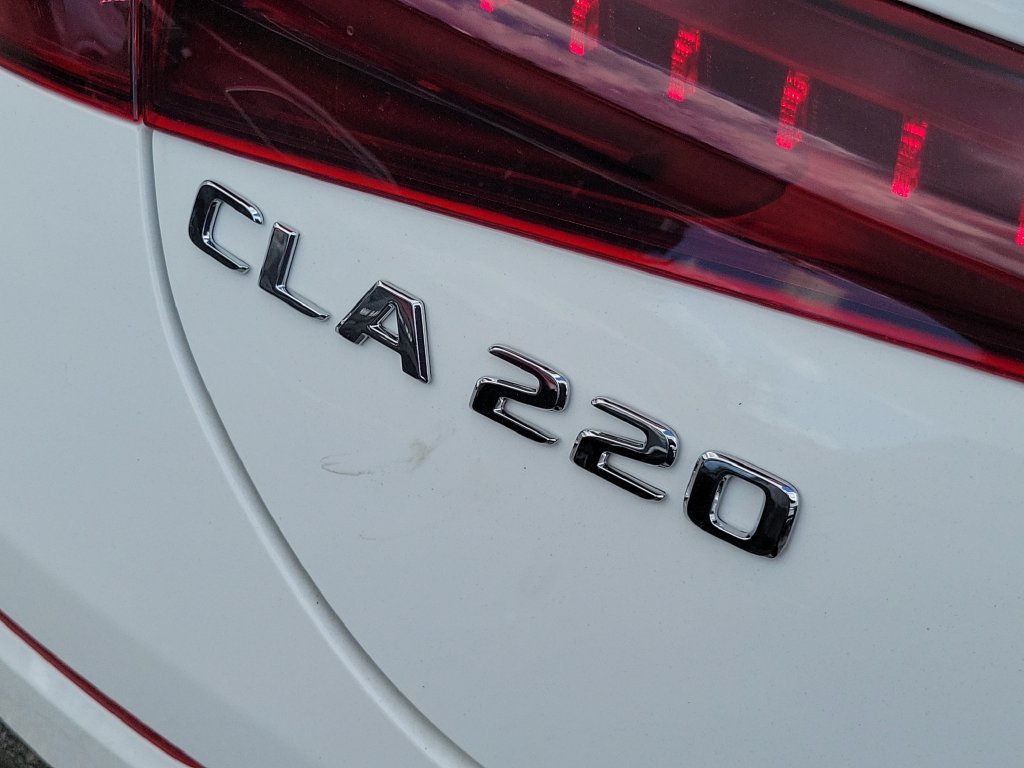 New 2027 Polar White Mercedes-Benz CLA 220 image 6