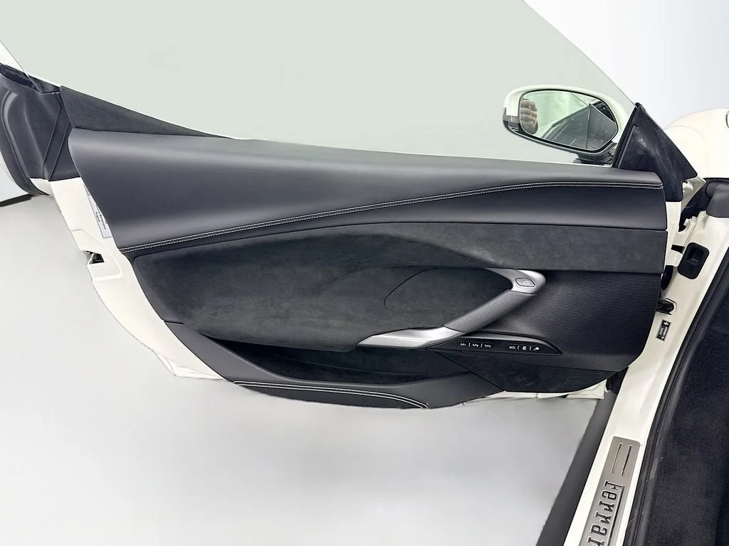 Used 2025 Bianco Avus Ferrari  image 21