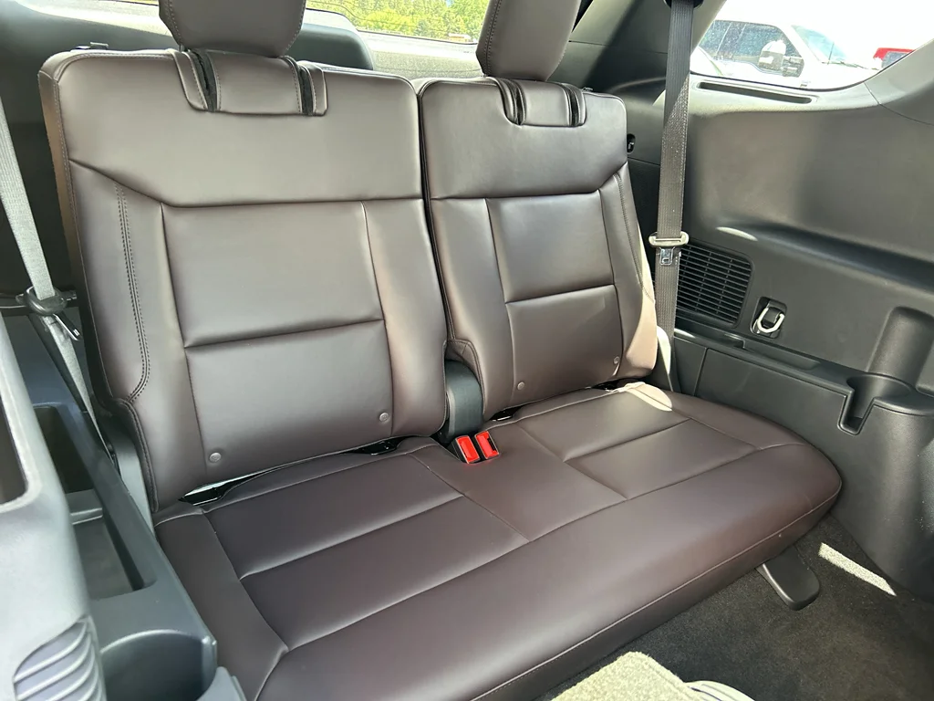 New 2026 Star White Metallic Tri-Coat Ford Platinum™ image 20