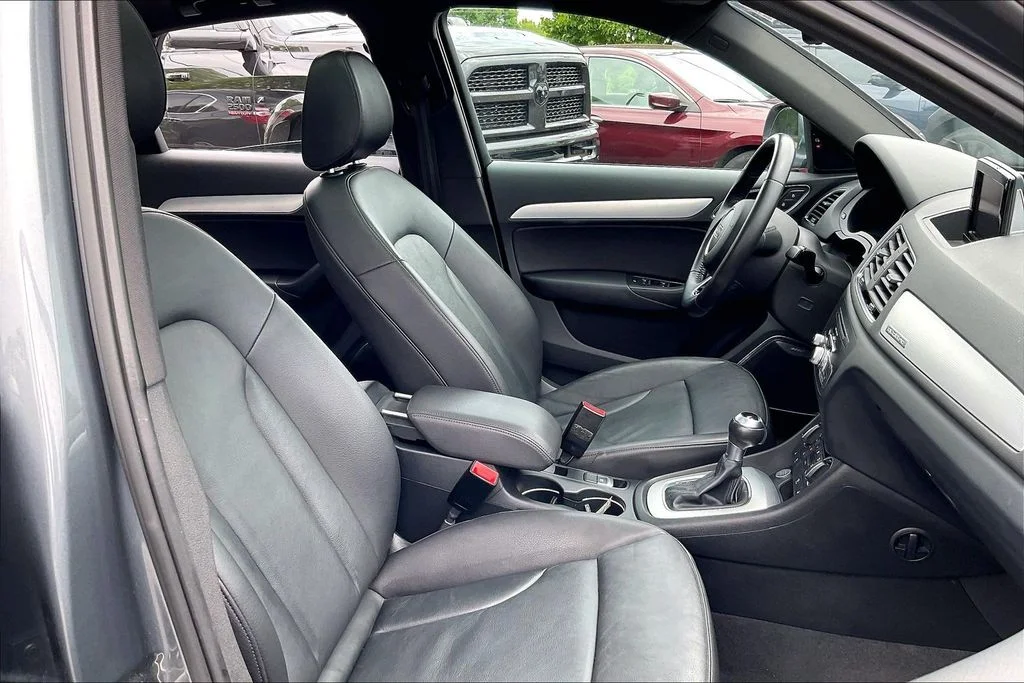 Used 2016 Gray Audi 2.0T Prestige image 7