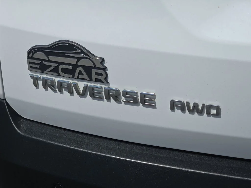 Used 2019 White Chevrolet RS image 22