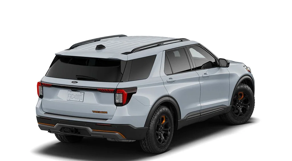 New 2026 White Ford Tremor image 3