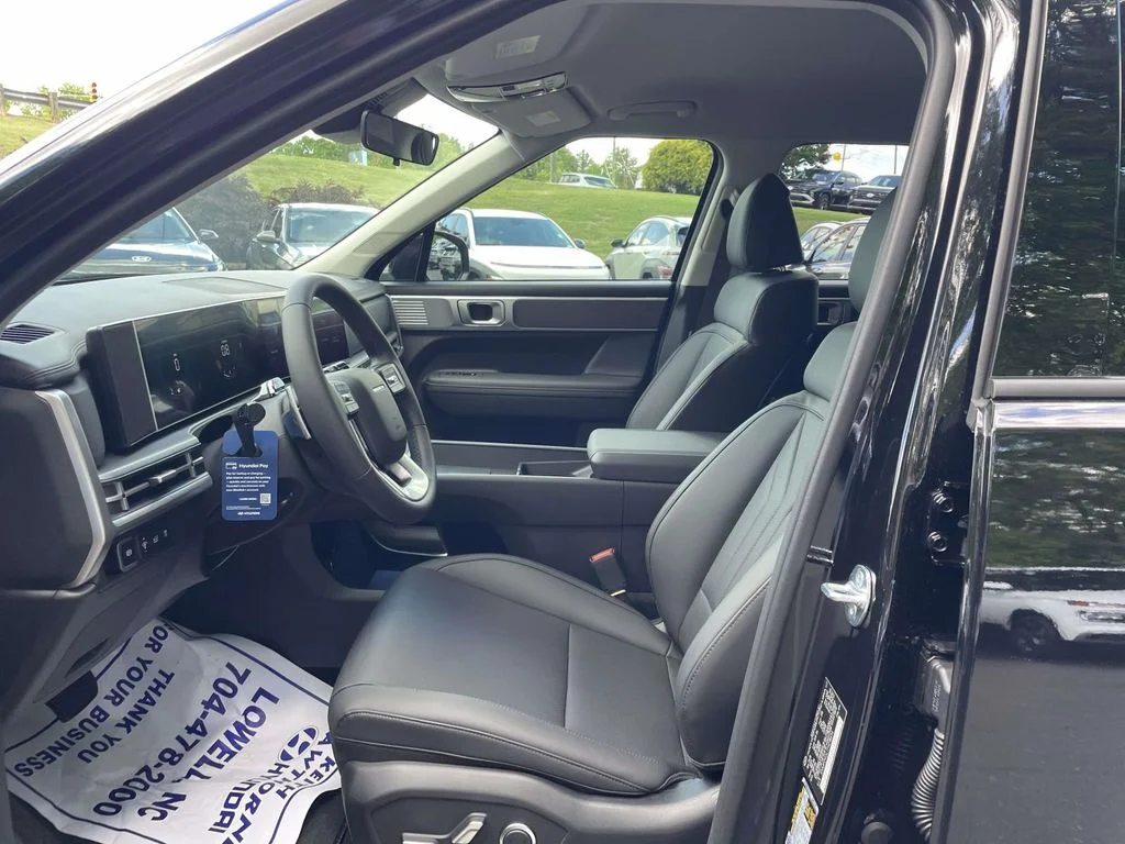 New 2026 Black Hyundai SEL image 16