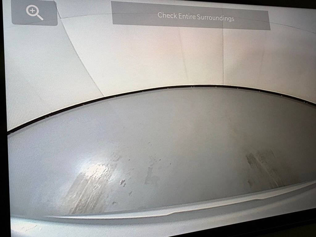 New 2026 Silver Zynith Metallic Clearcoat Jeep Latitude image 31