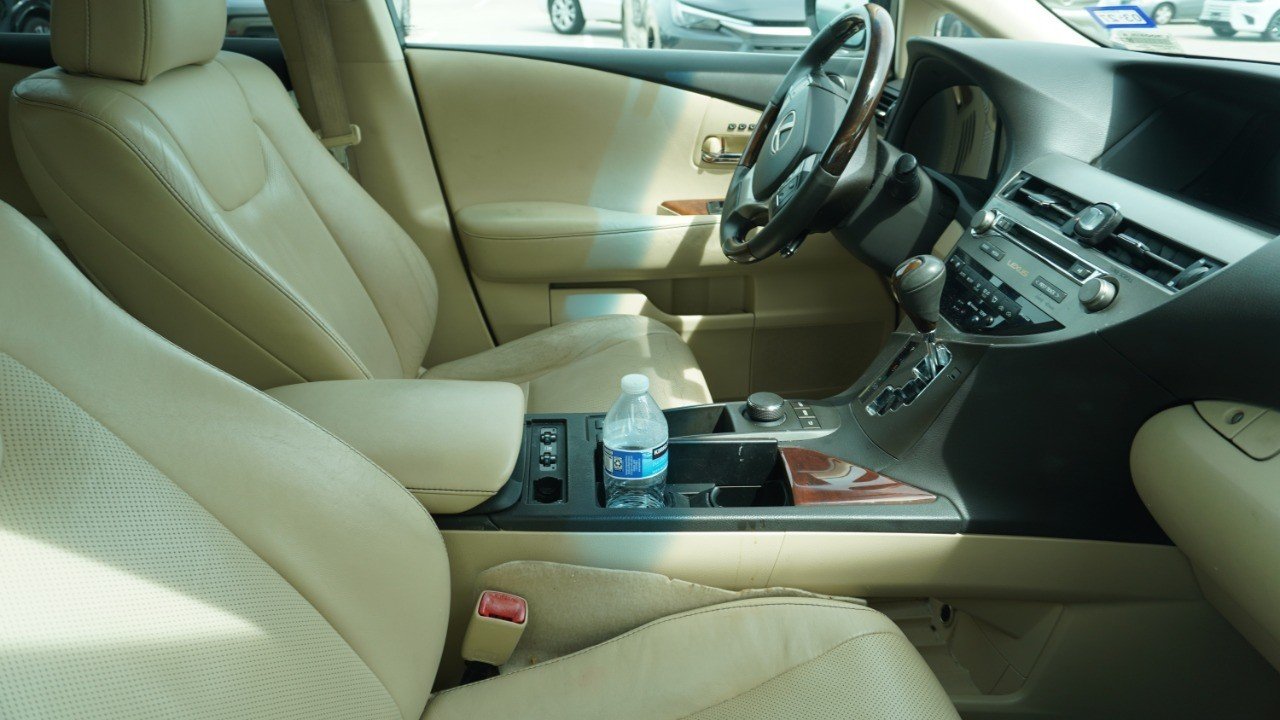 Used 2013 Black Lexus  image 8