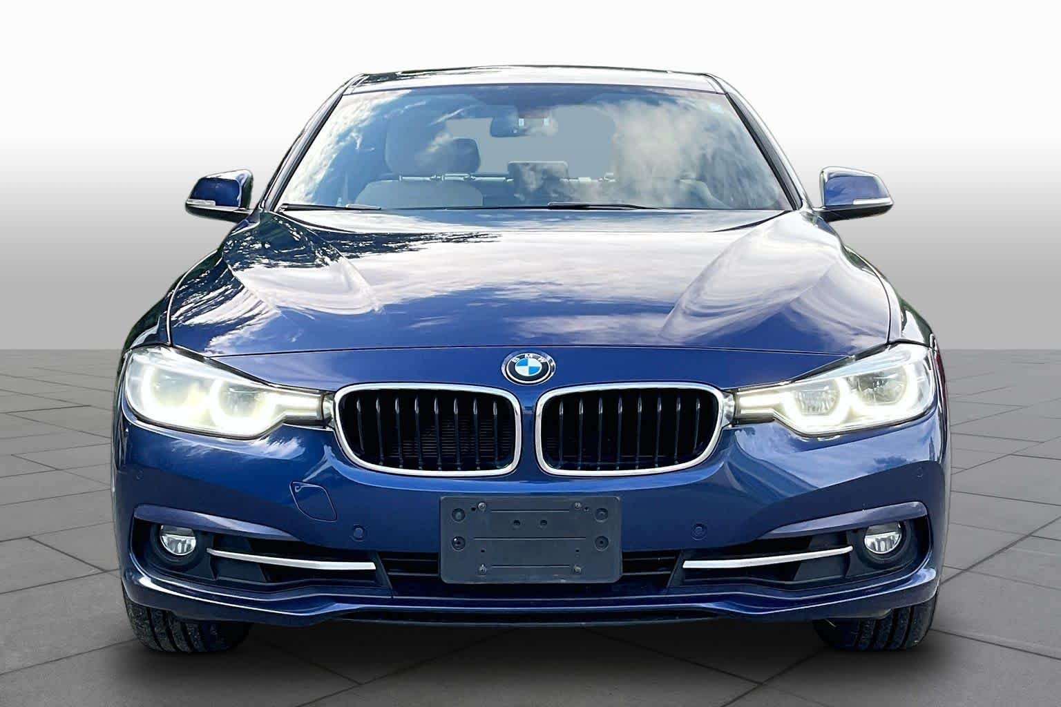Used 2018 Mediterranean Blue Metallic BMW 330i xDrive image 3