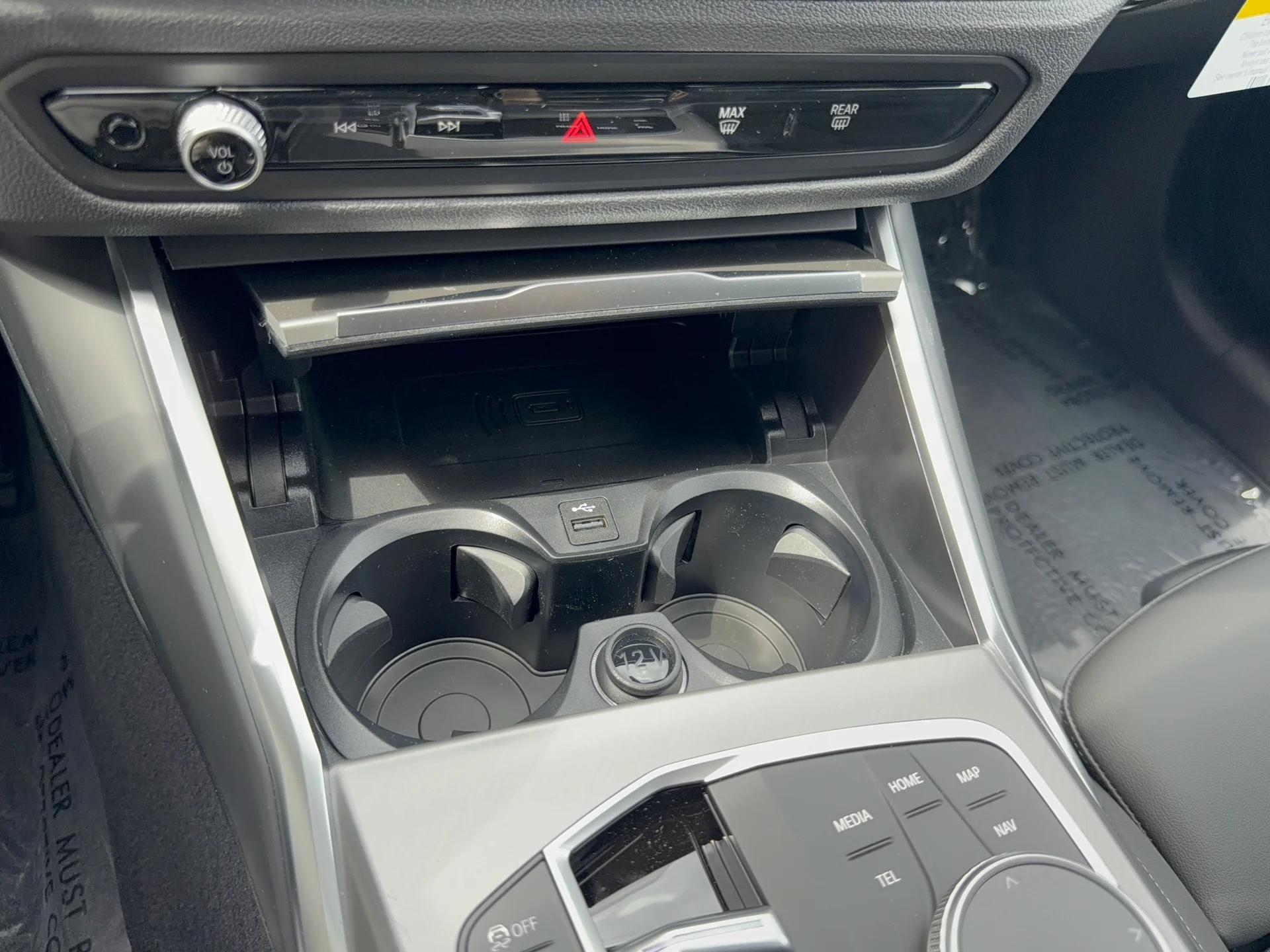 New 2026 Mineral White Metallic BMW xDrive image 18