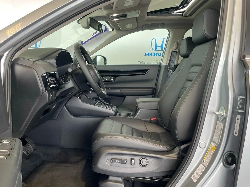 New 2026 Silver Honda EX-L image 10