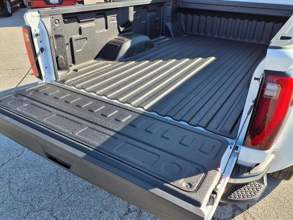 2026 GMC Sierra 3500HD Pro - Photo 19