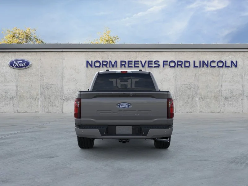 New 2026 Carbonized Gray Metallic Ford XLT image 30