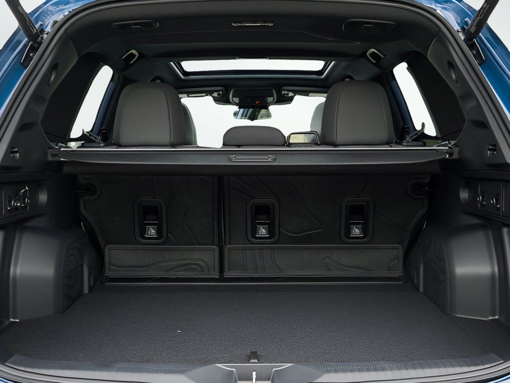 New 2026 MAGNETITE GRAY METALLIC Subaru Premium image 7
